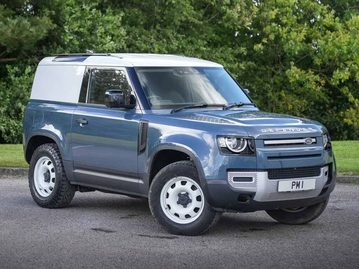 2021-land-rover-90-defender-30-d200-hard-top-standard-90-big-4
