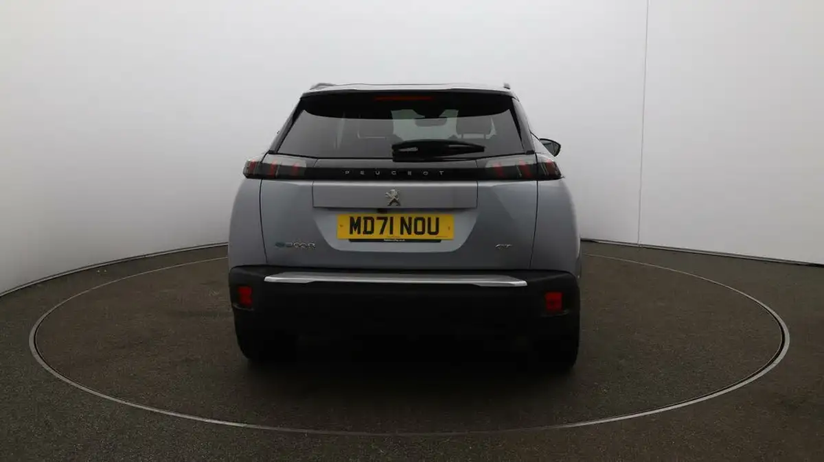 2022-peugeot-2008-suv-e-gt-premium-big-6