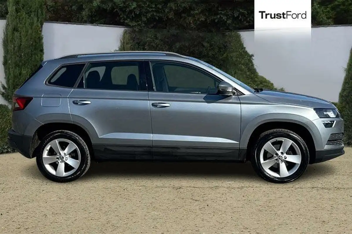 2019-skoda-karoq-10-tsi-se-big-2