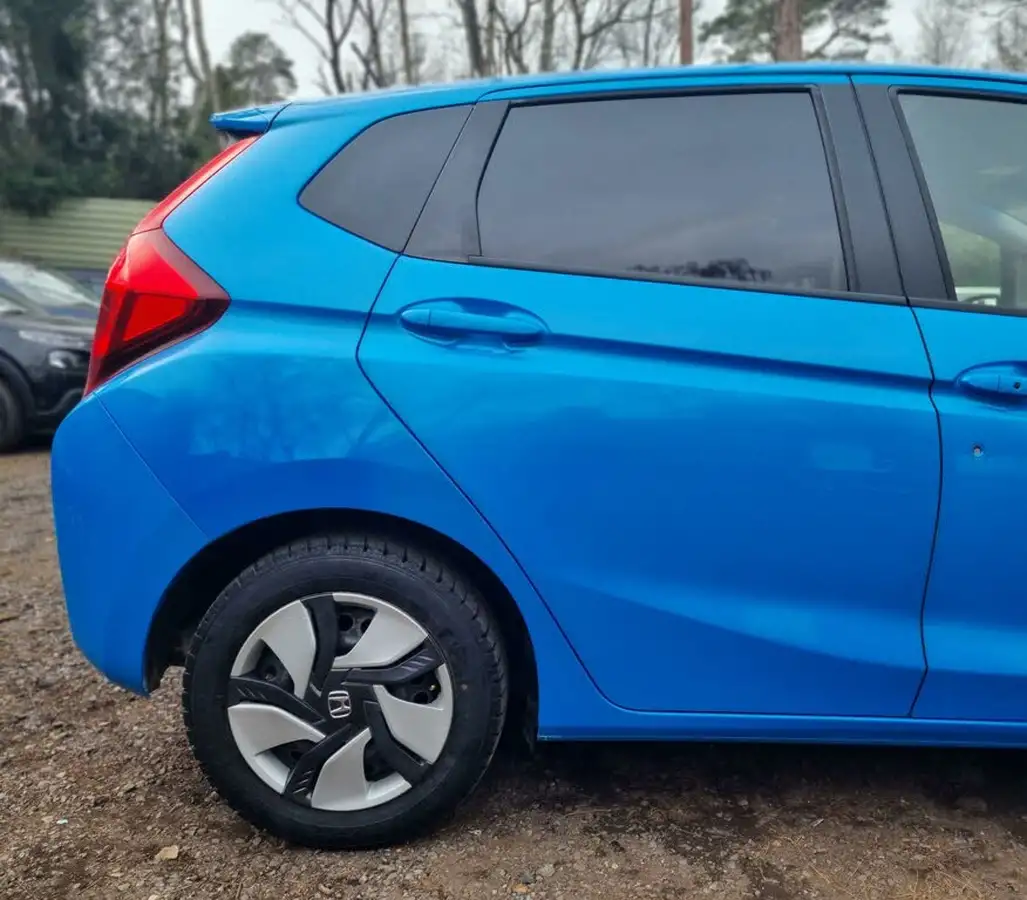 2014-honda-fit-hybrid-big-12