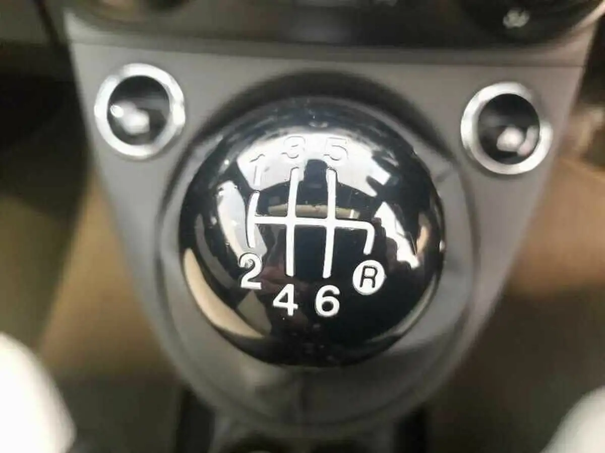 2022-fiat-500-10-dolcevita-big-24