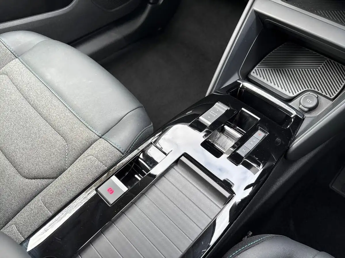 2021-citroen-c4-12-puretech-sense-plus-eat8-big-35
