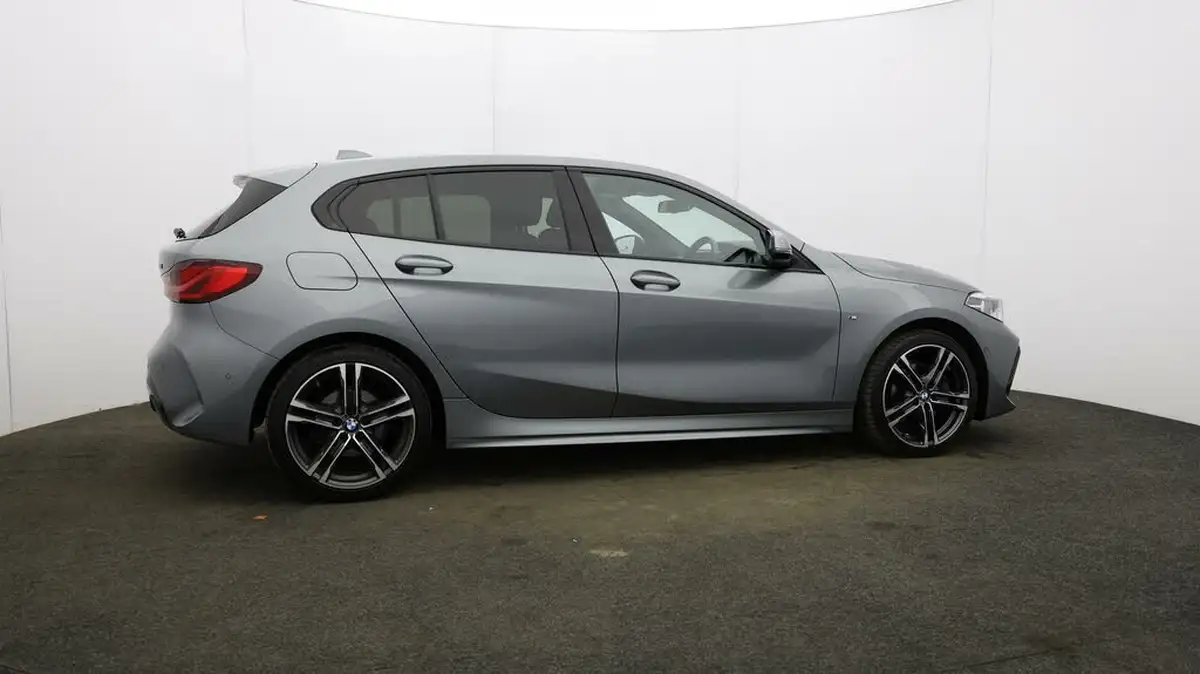 2023-bmw-1-series-15-118i-m-sport-lcp-big-45
