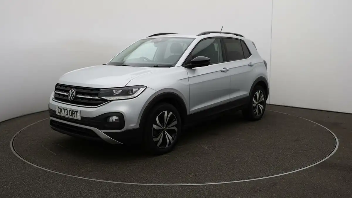 2023-volkswagen-t-cross-10-tsi-black-edition-110ps-big-3