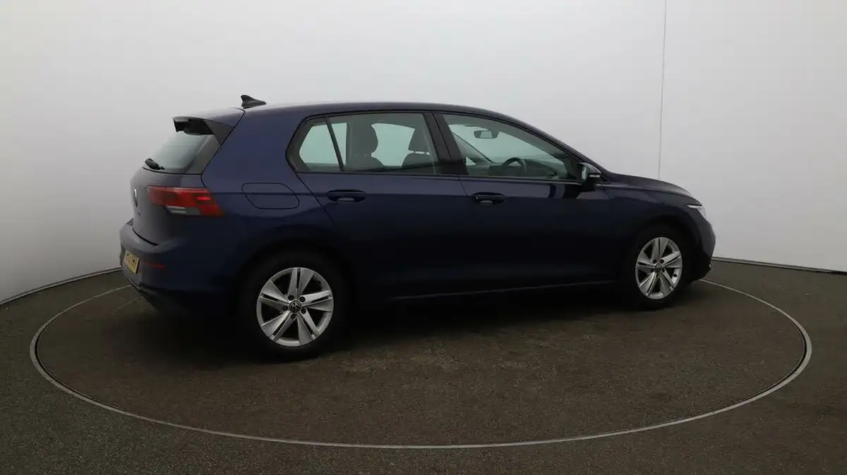 2022-volkswagen-golf-15-tsi-life-150ps-hatchback-big-44
