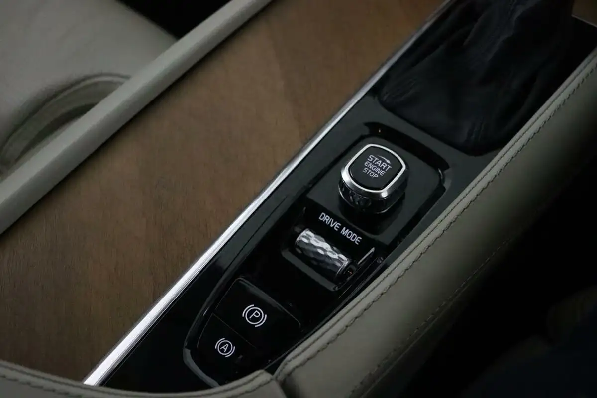 2019-volvo-xc90-20td-d5-inscription-pro-big-31