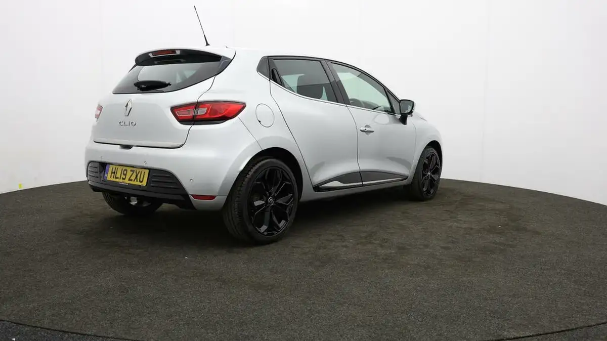 2019-renault-clio-15dci-iconic-90ps-ss-edc-auto-big-76