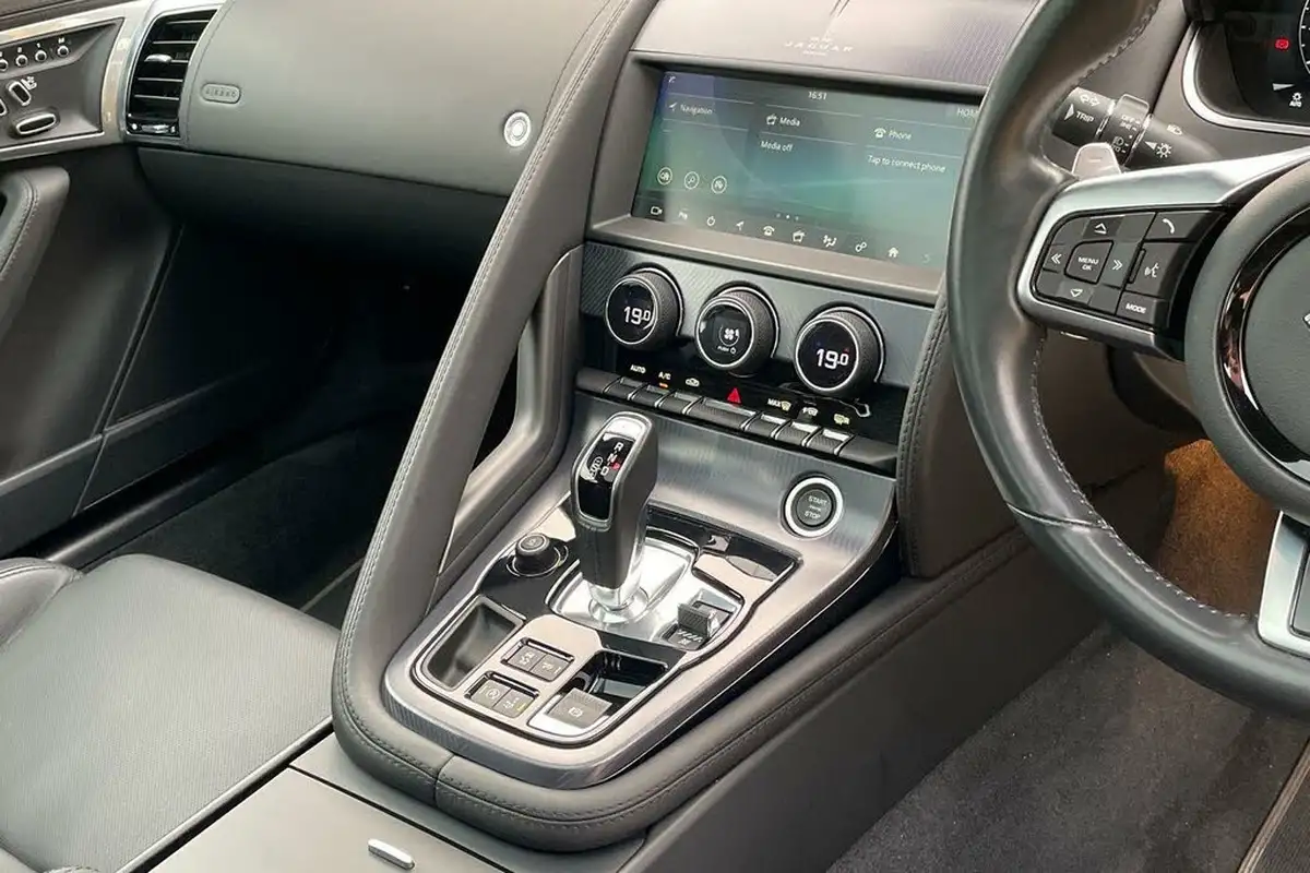2022-jaguar-f-type-20-p300-r-dynamic-coupe-big-5