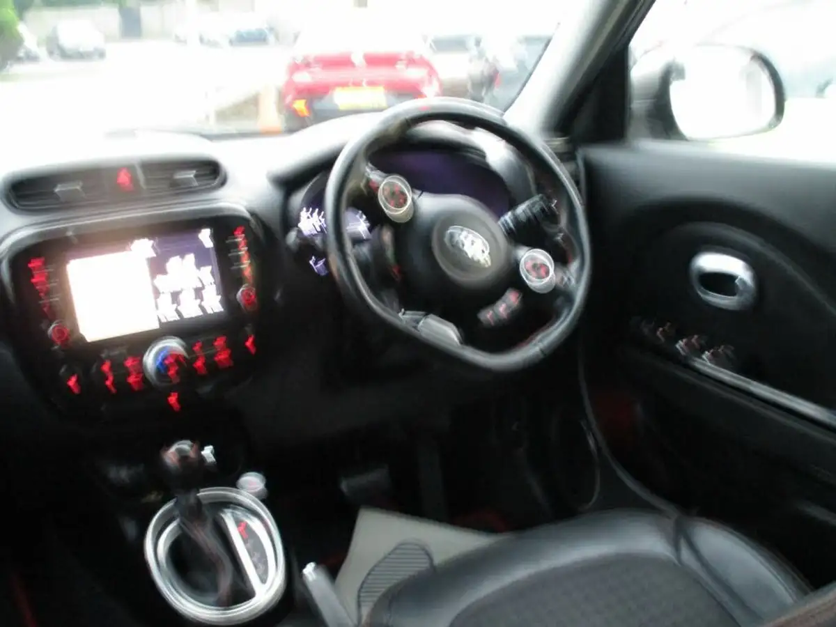 2017-kia-soul-16-t-gdi-sport-big-3
