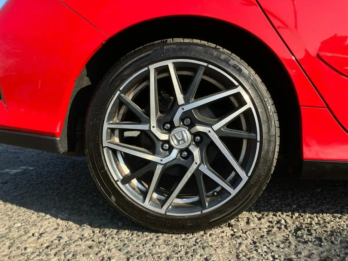 2018-honda-civic-16-i-dtec-sr-hatchback-5d-big-6