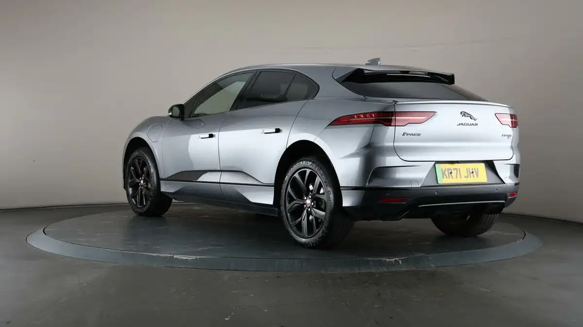 2021-jaguar-i-pace-ev400-black-big-65