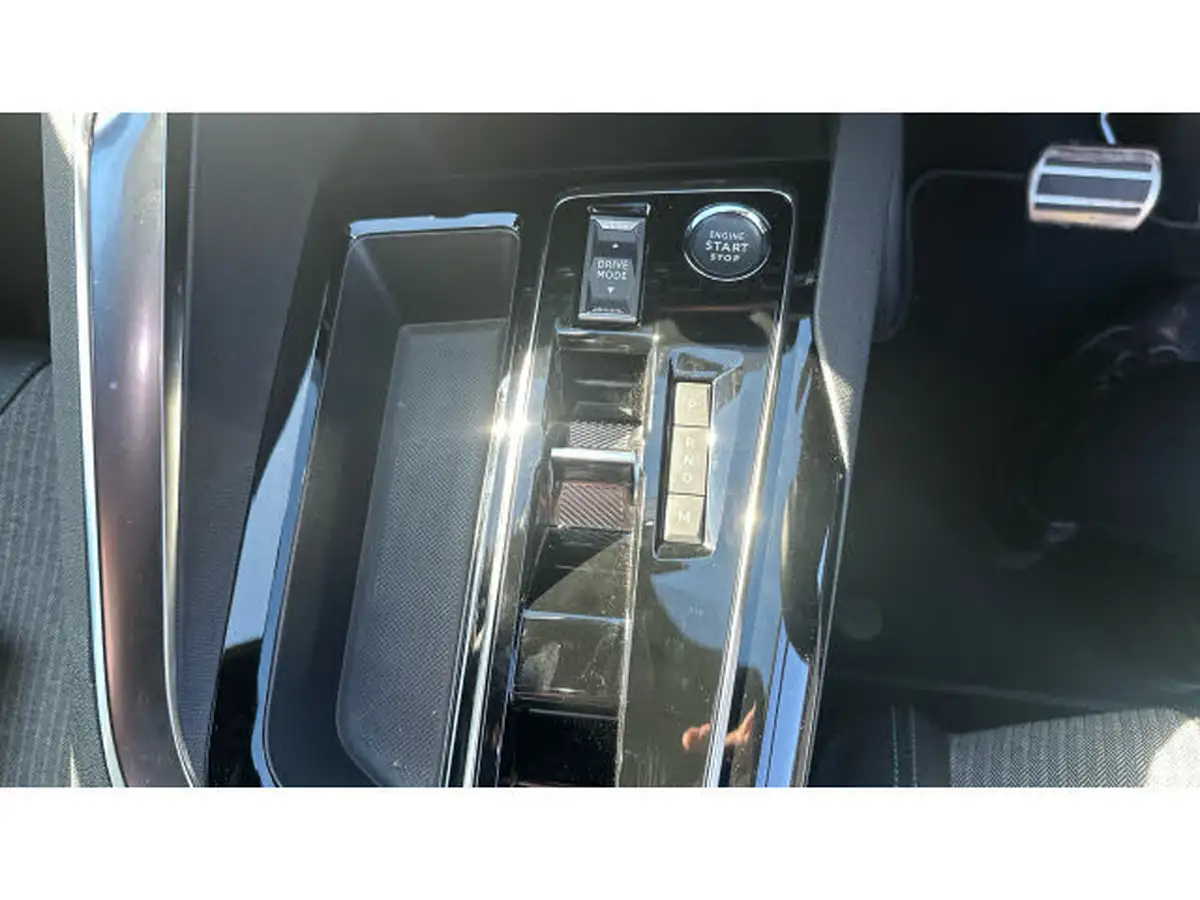 2024-peugeot-3008-suv-12-puretech-allure-130bhp-ss-eat8-big-21