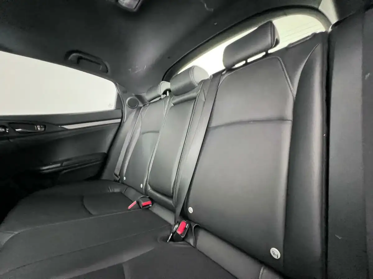 2019-honda-civic-10-vtec-turbo-ex-ss-hatchback-5d-big-14