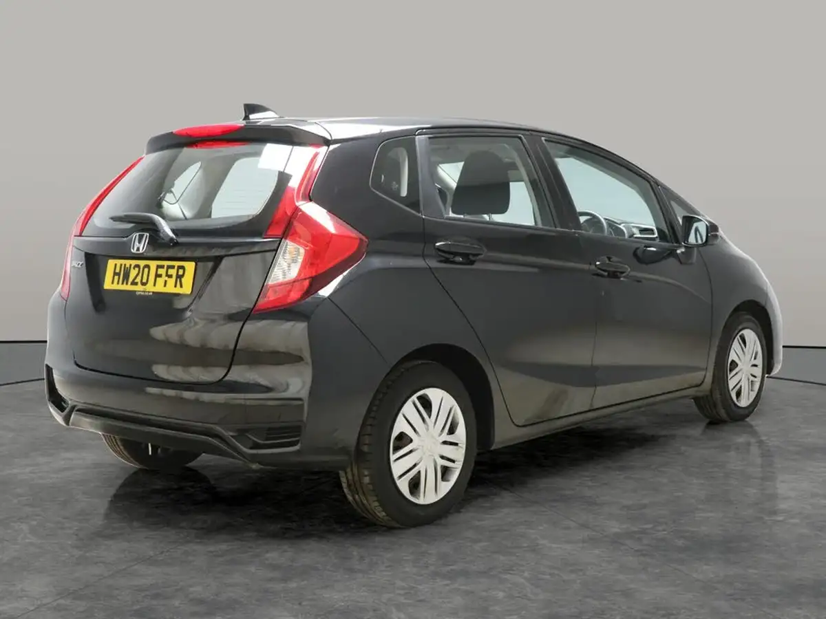 2020-honda-jazz-13-i-vtec-s-big-8