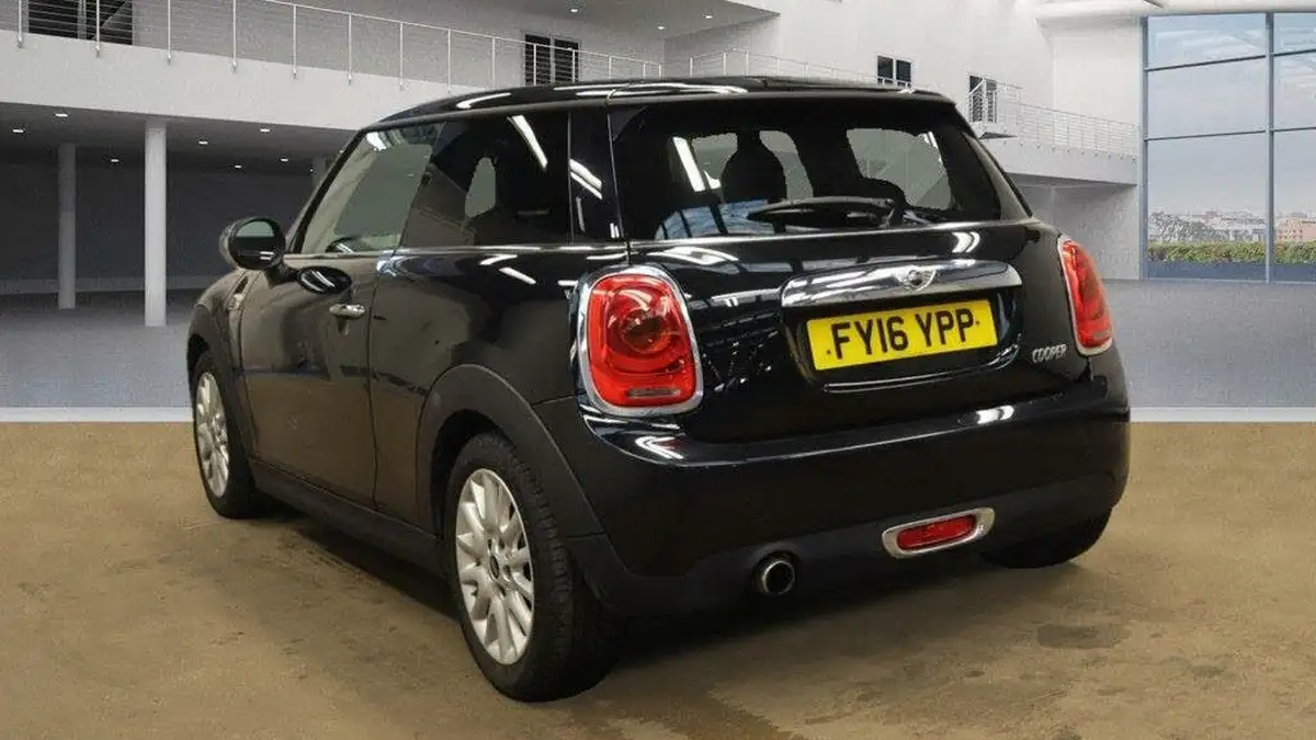 2016-mini-cooper-15-cooper-ss-hatchback-3d-big-2