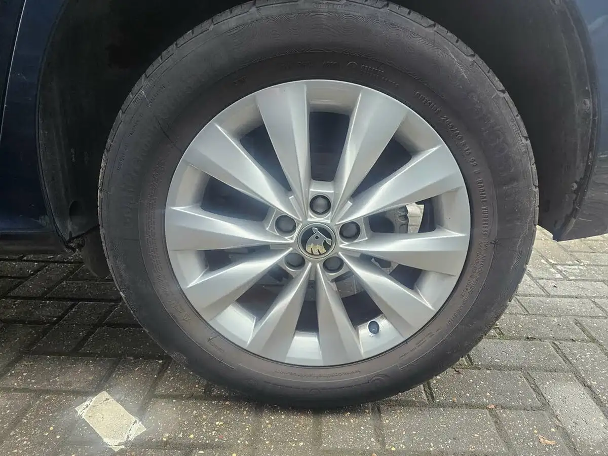 2020-skoda-kamiq-10-tsi-s-big-41