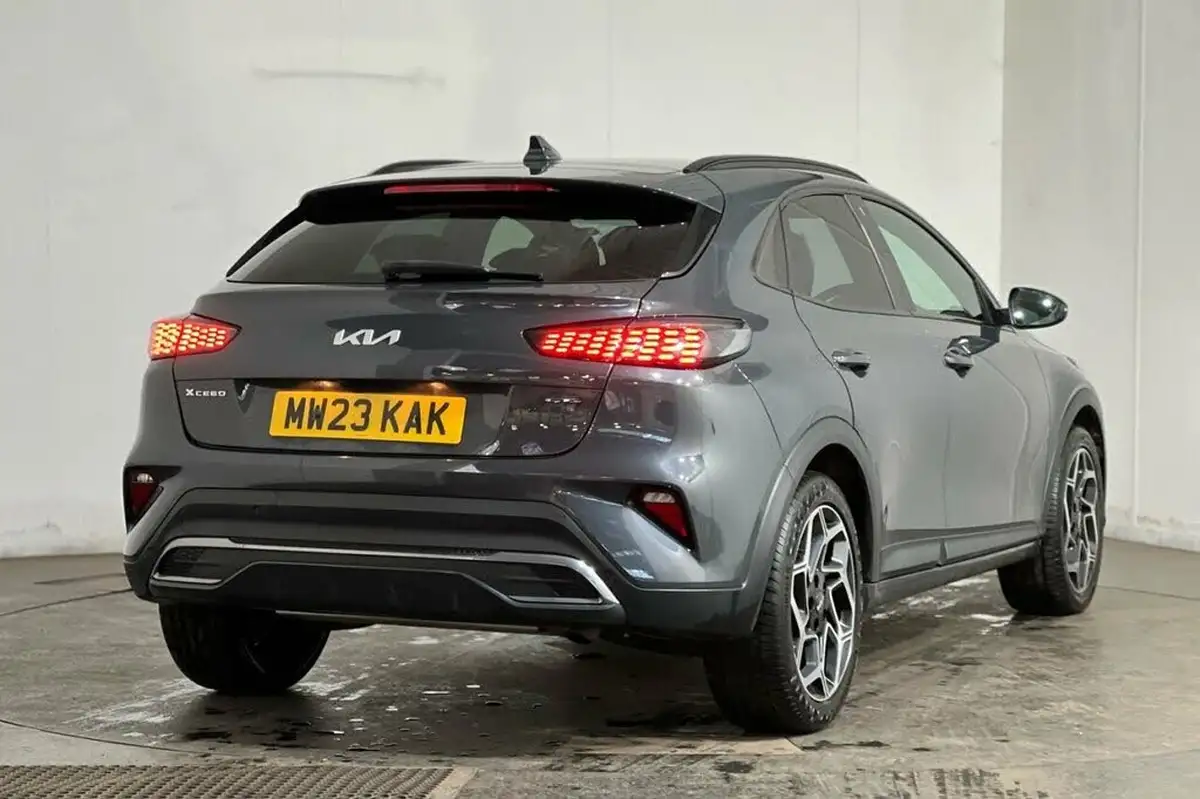 2023-kia-xceed-15-t-gdi-gt-line-158bhp-big-19