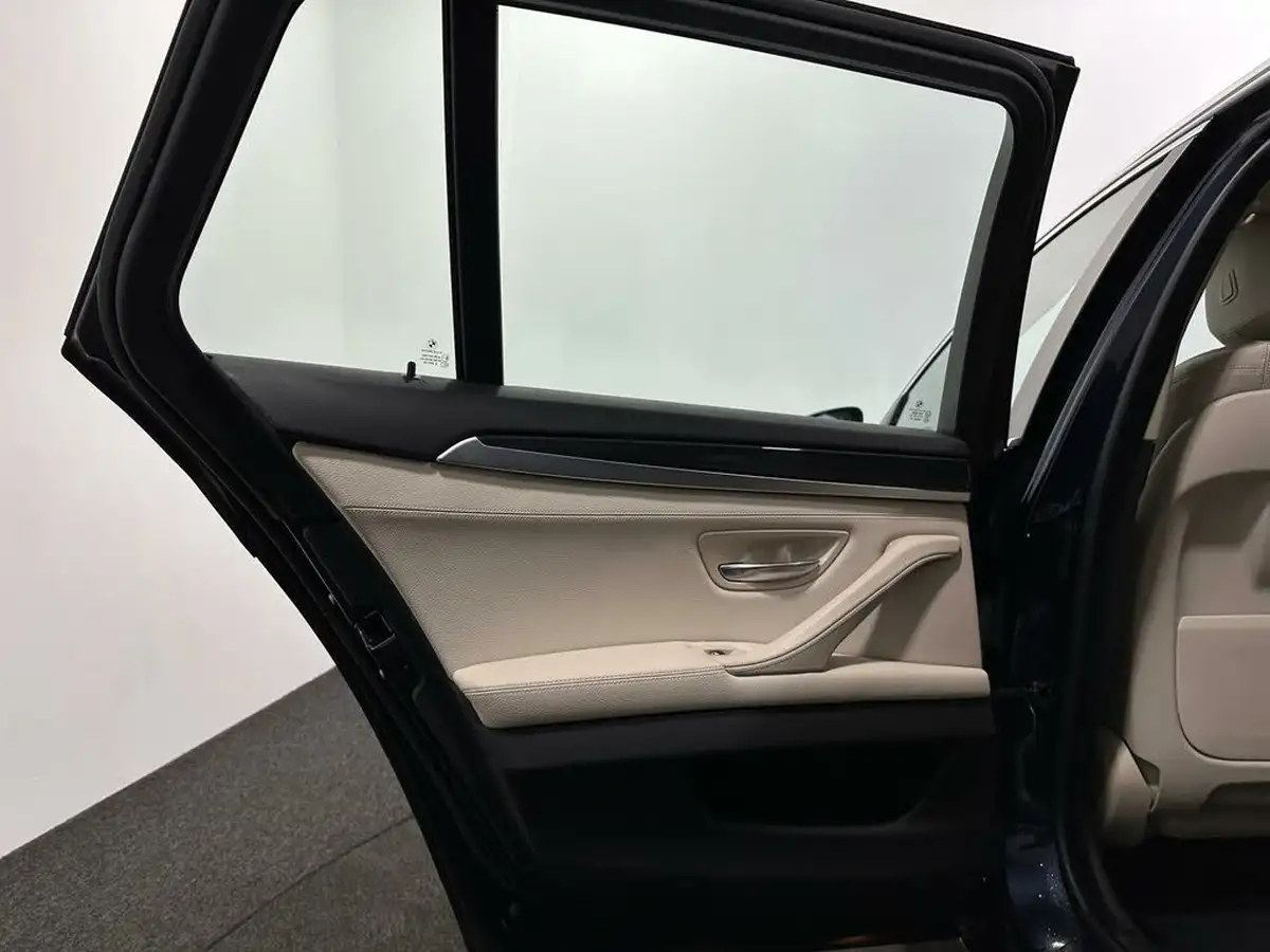 2016-bmw-5-series-20-520i-se-touring-5d-big-38