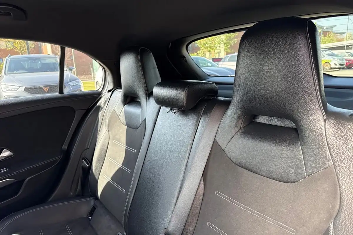 2022-mercedes-benz-a-class-13-a180-amg-line-executive-edition-hatchback-5d-7g-dct-big-18