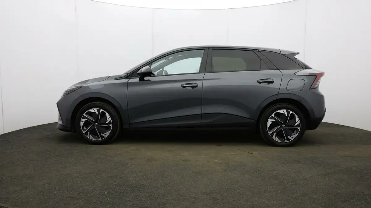 2023-mg-mg4-e-trophy-ev-203ps-long-big-61