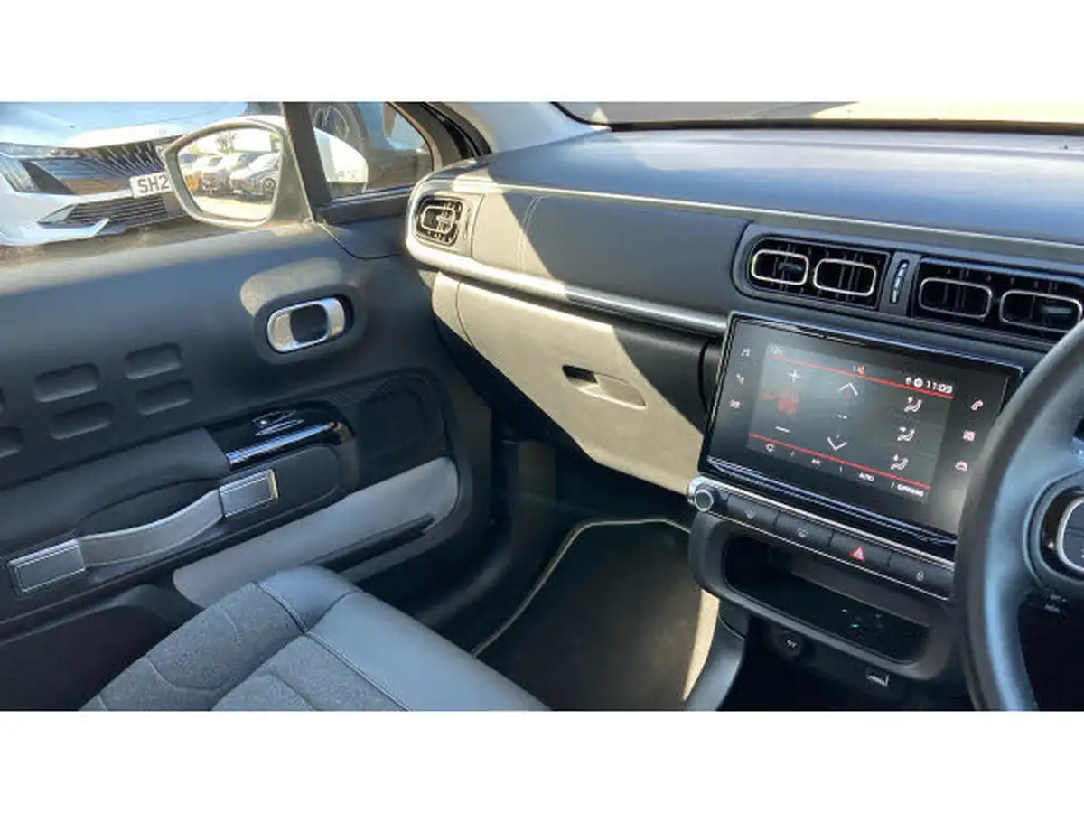 2022-citroen-c3-12-puretech-saint-james-83ps-big-13