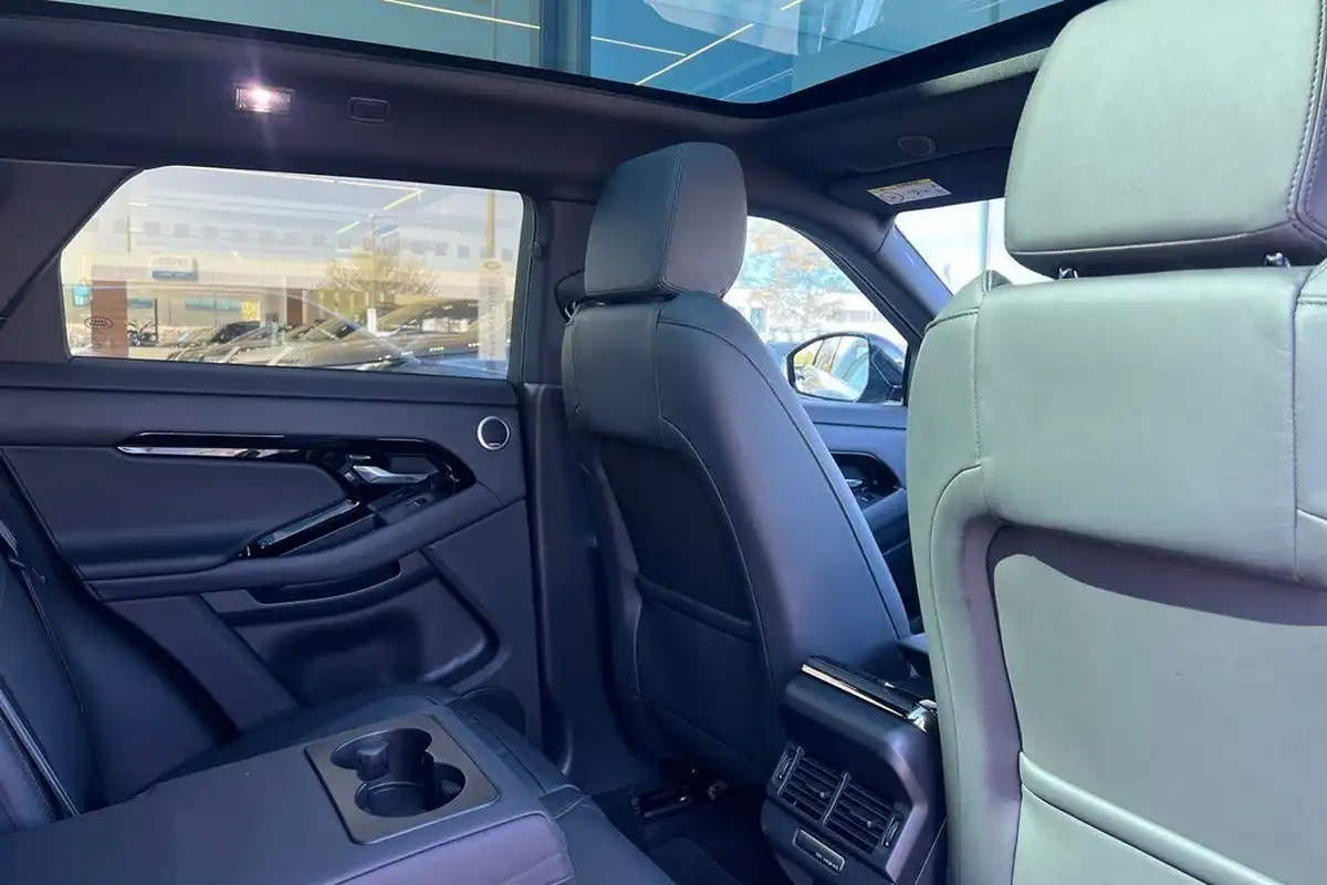 2024-land-rover-range-rover-evoque-20-d200-dynamic-hse-big-31