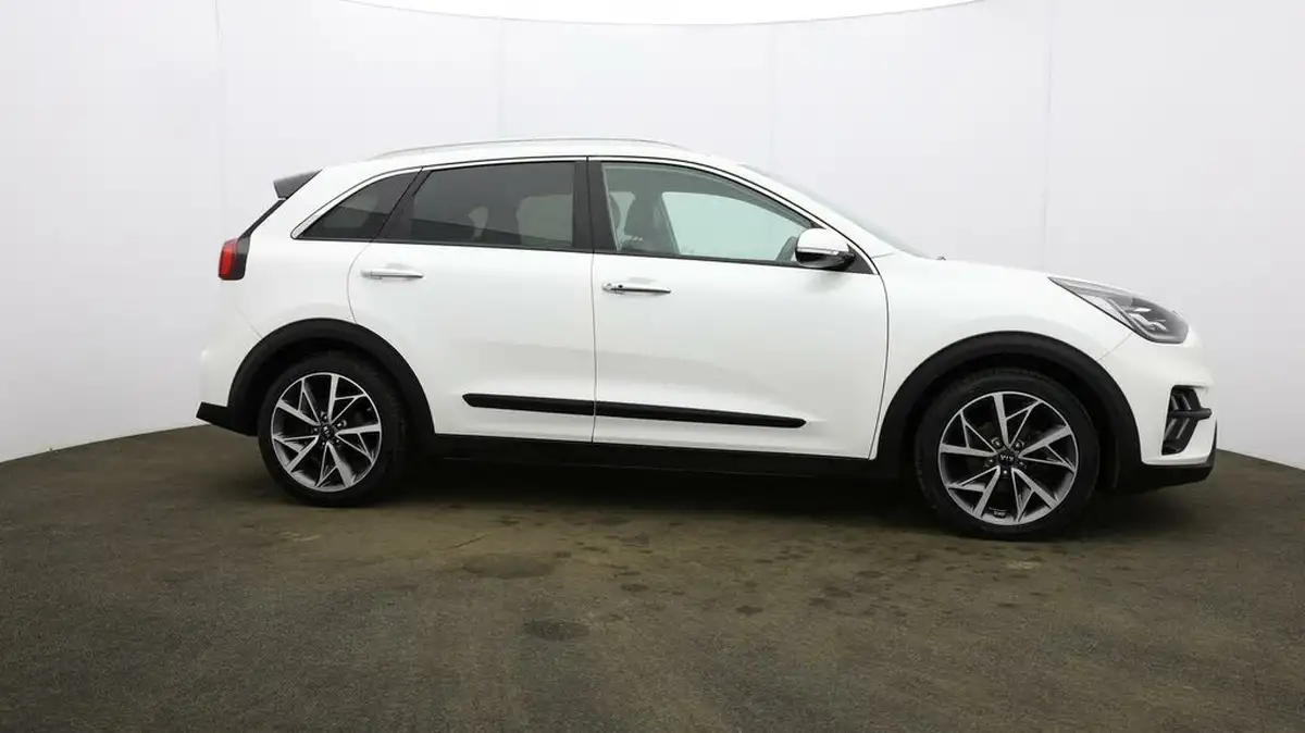 2021-kia-niro-16-gdi-4-132kwh-big-40