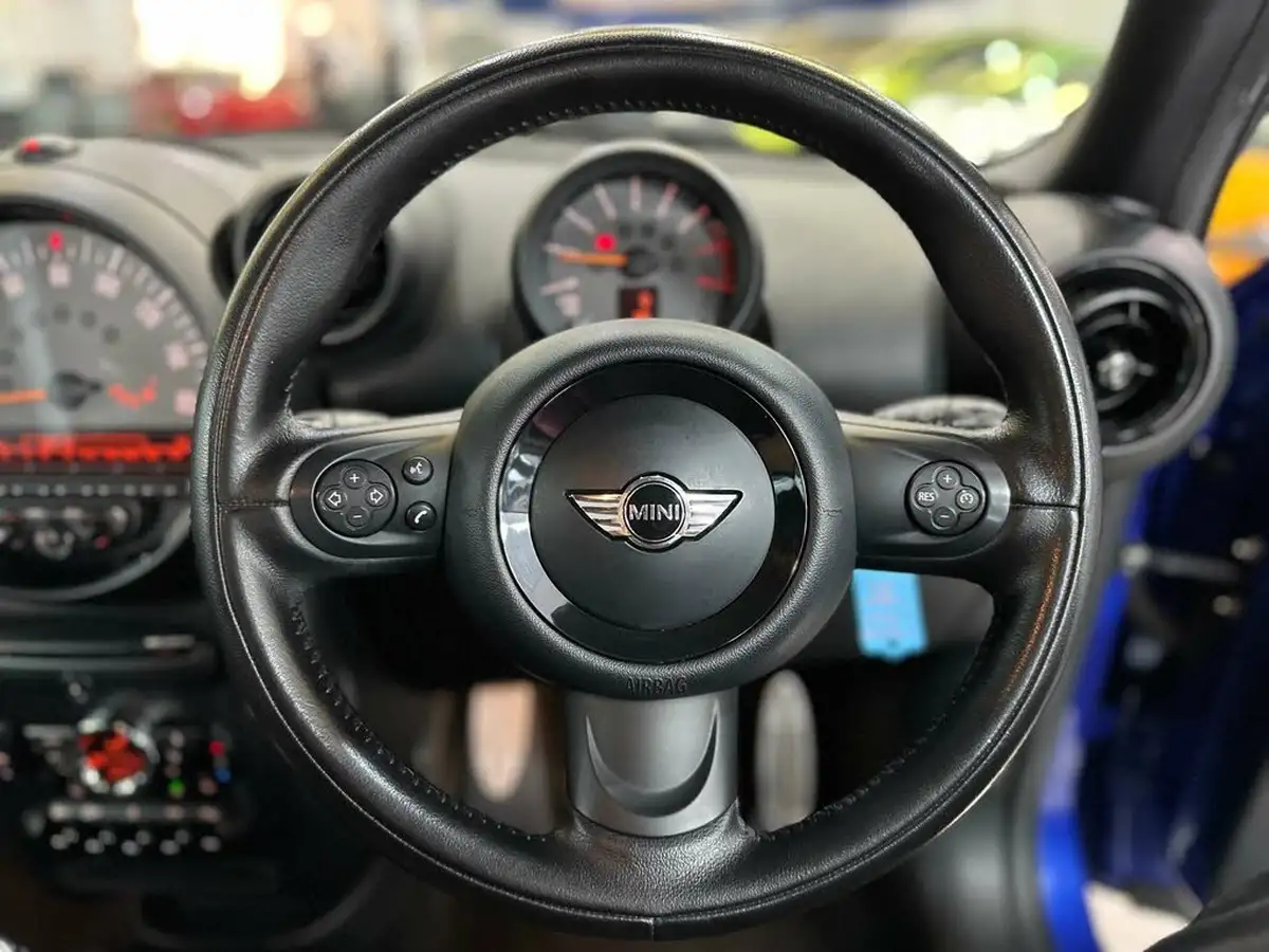 2015-mini-countryman-16-cooper-s-chili-big-38