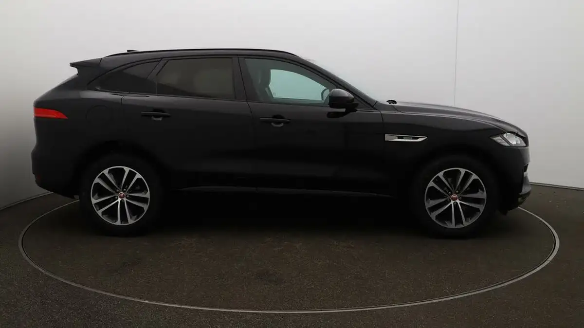 2019-jaguar-f-pace-20-i4d-r-sport-180ps-ss-auto-big-42
