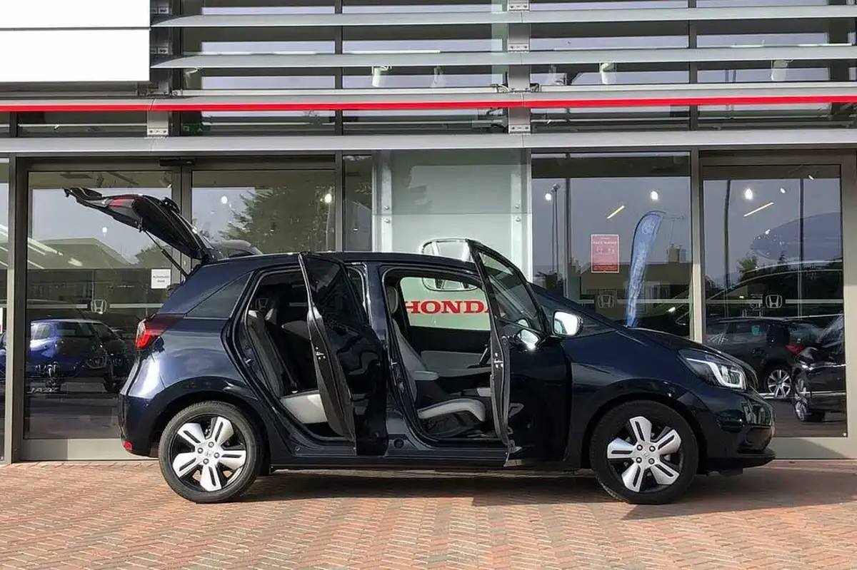 2021-honda-jazz-15-i-mmd-ex-107ps-big-14