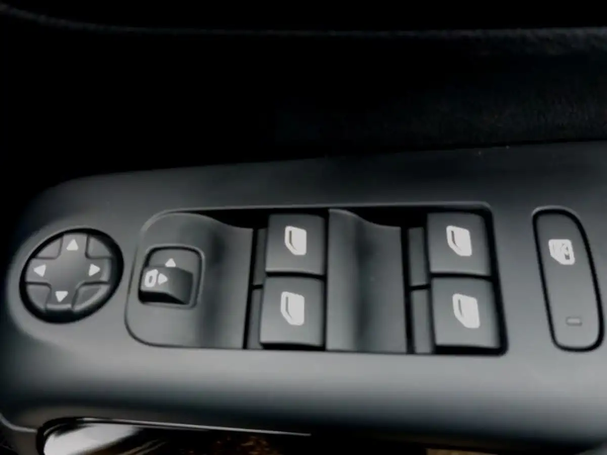 2022-citroen-c5-aircross-12-puretech-shine-ss-big-11
