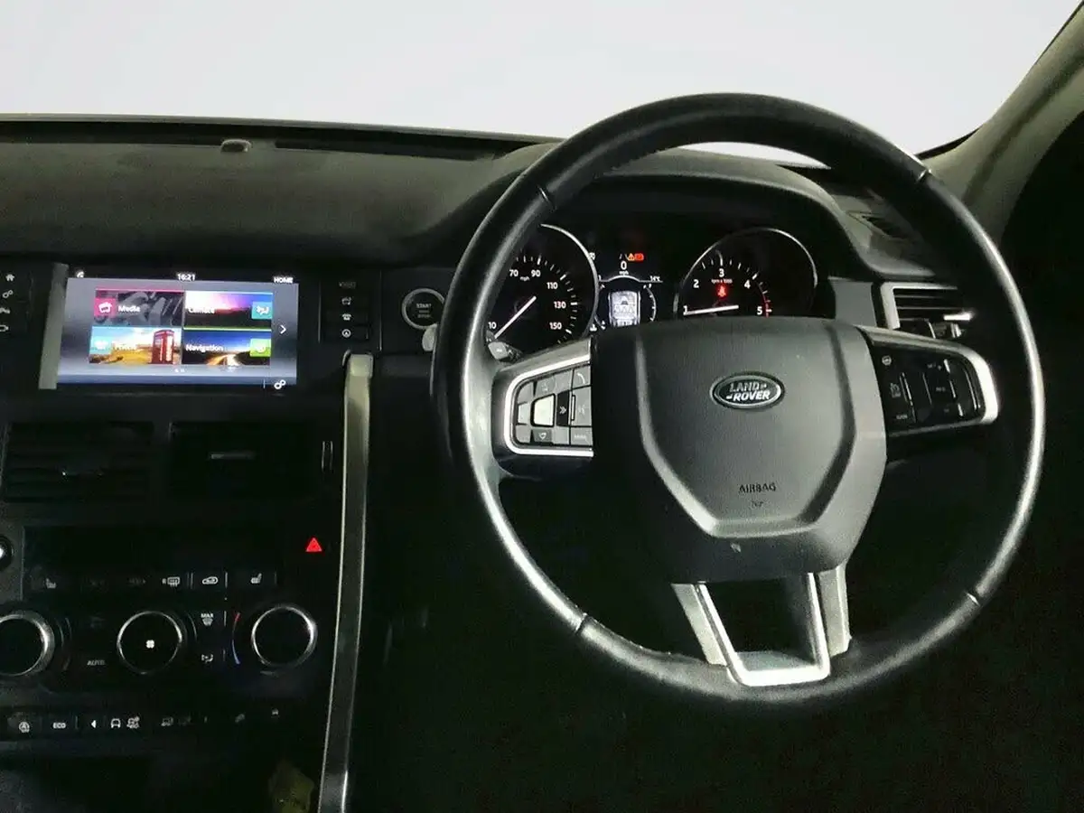 2017-land-rover-discovery-sport-20td4-hse-black-182ps-suv-big-10