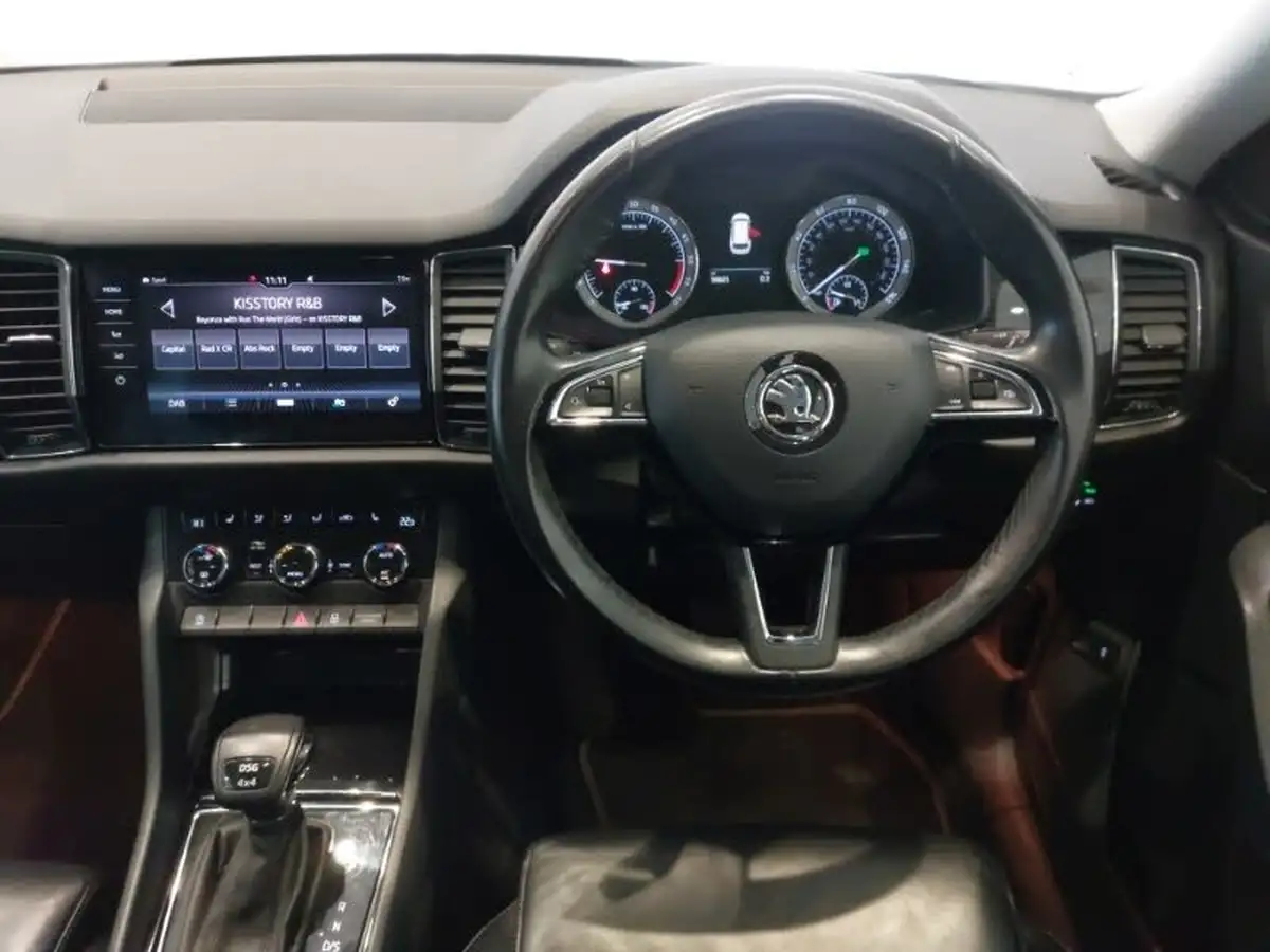 2018-skoda-kodiaq-20tdi-edition-150ps-4x4-7-seats-scr-dsg-big-6