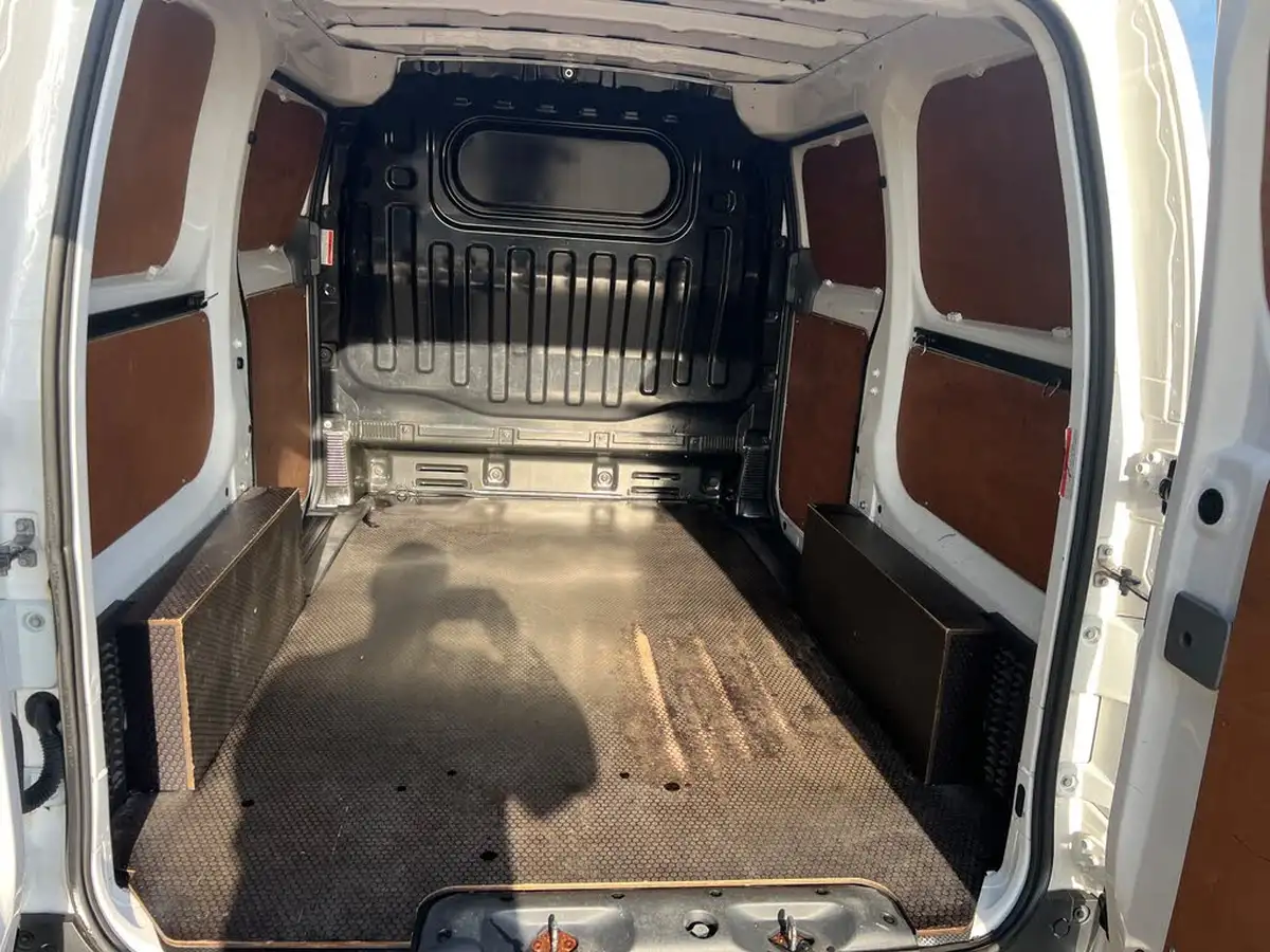 2020-nissan-env200-e-acenta-panel-van-auto-big-24