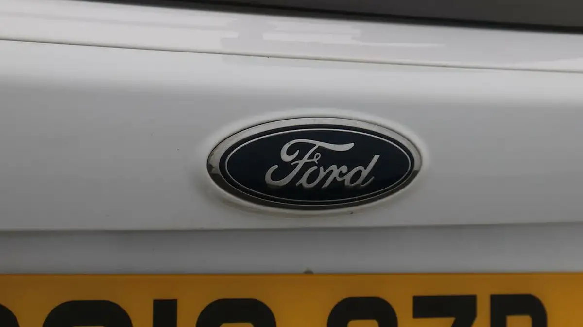 2018-ford-kuga-15t-st-line-150ps-big-22