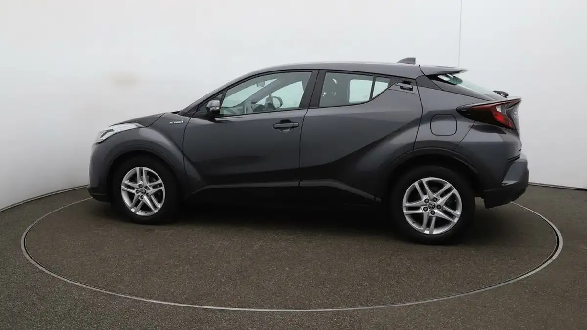 2022-toyota-c-hr-18-vvt-i-icon-big-51