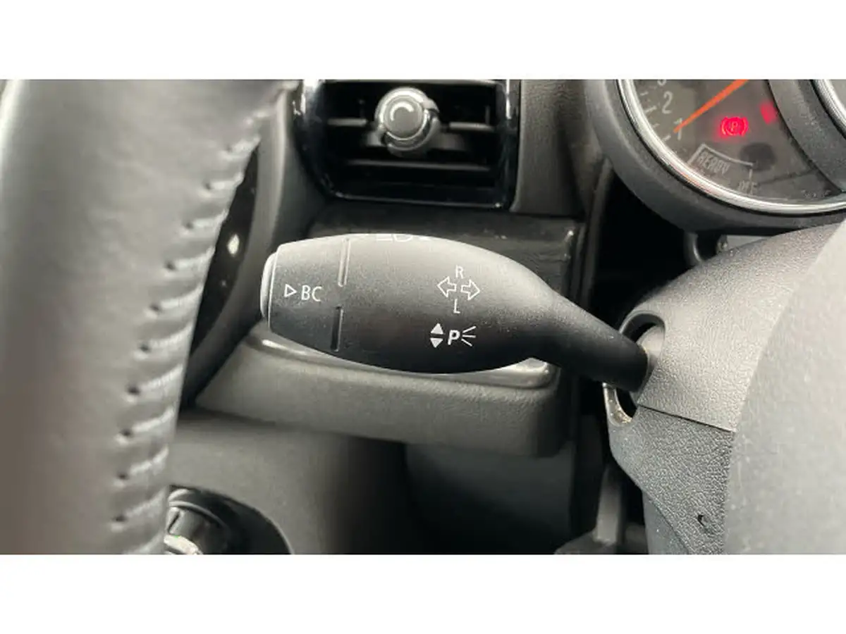 2020-mini-clubman-15-cooper-classic-big-48