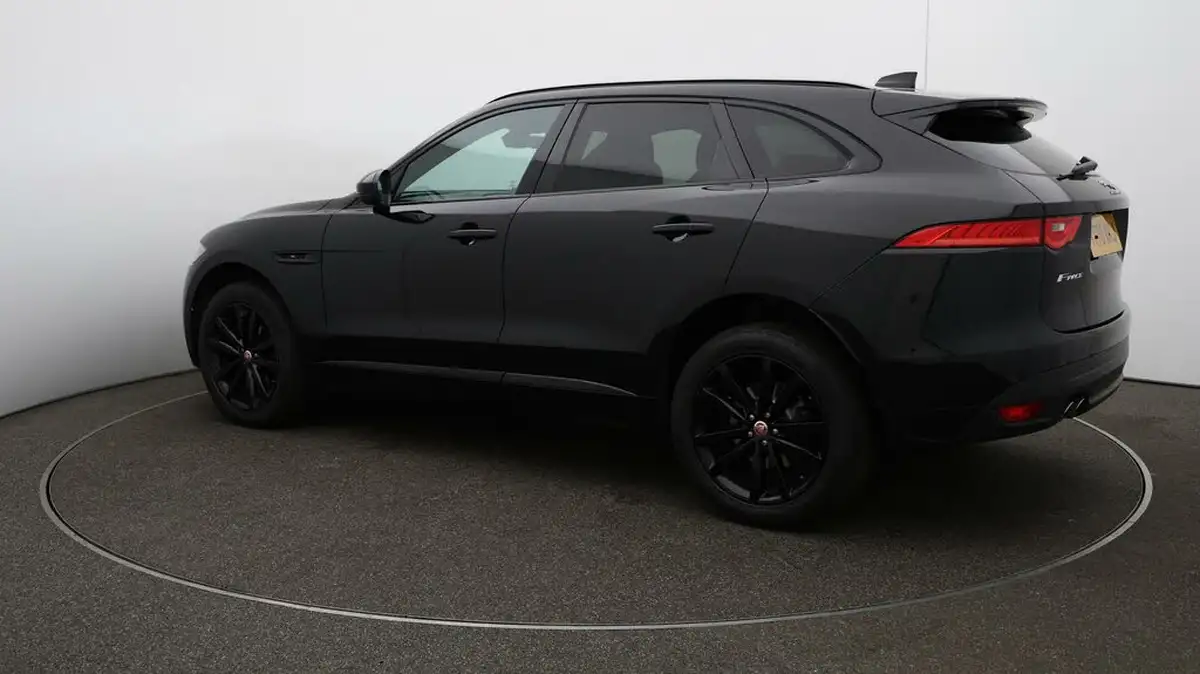 2020-jaguar-f-pace-20-i4d-chequered-flag-180ps-big-29
