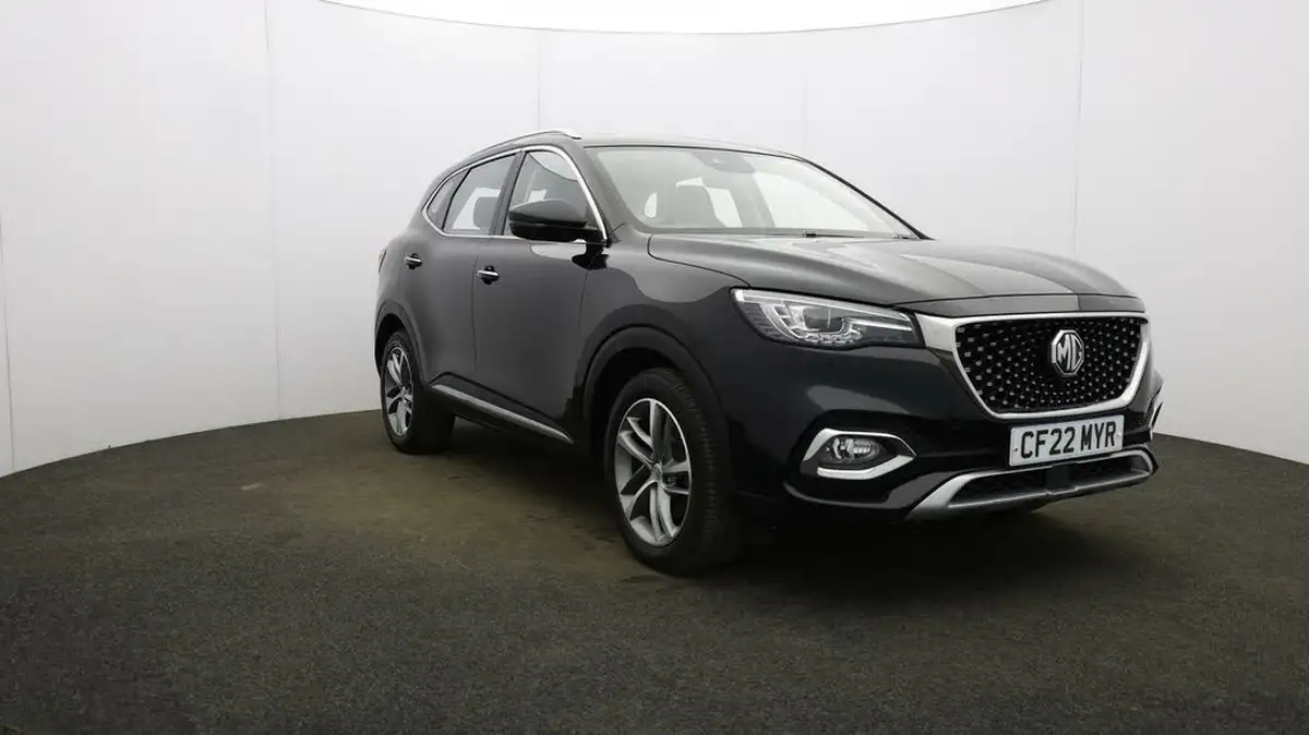 2022-mg-hs-15t-gdi-exclusive-162ps-big-37