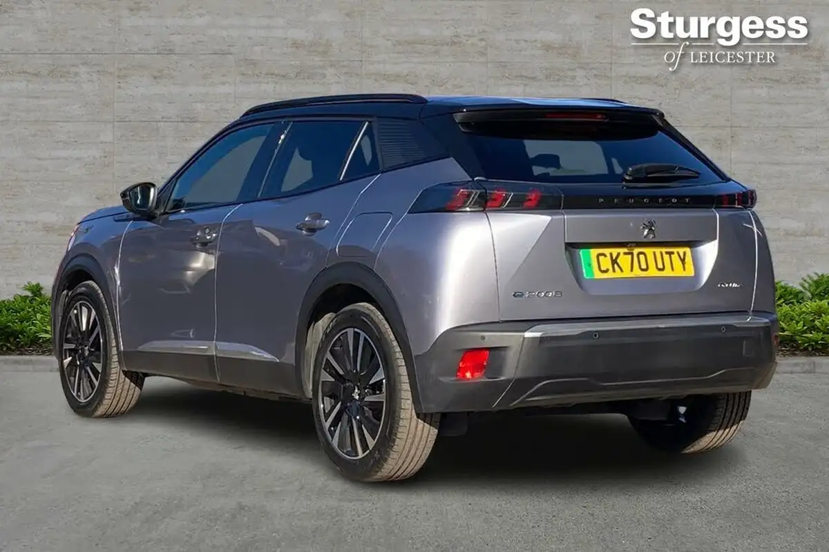 2020-peugeot-2008-suv-e-gt-big-6