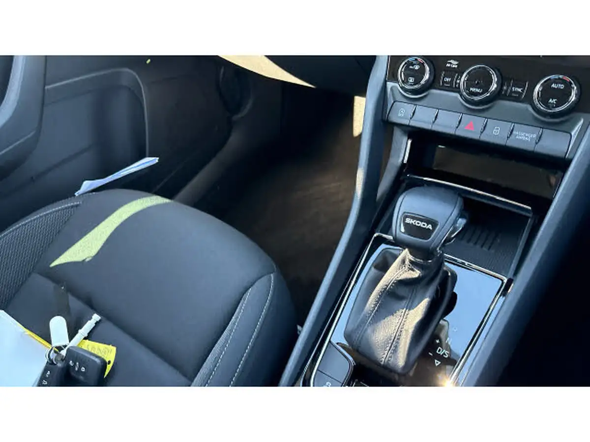 2024-skoda-karoq-15-tsi-se-drive-dsg-big-13