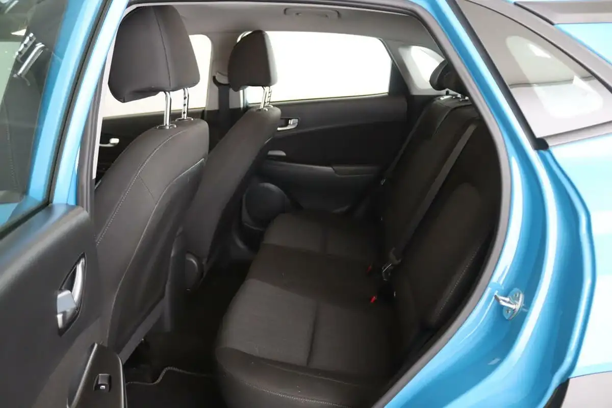 2021-hyundai-kona-10-t-gdi-se-connect-big-10