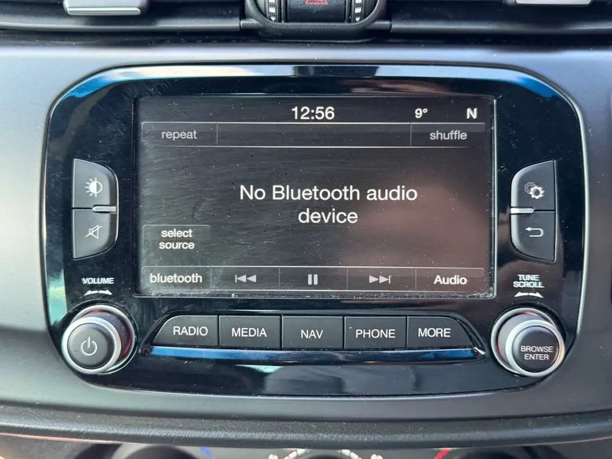 2014-alfa-romeo-giulietta-20td-sportiva-nav-big-25