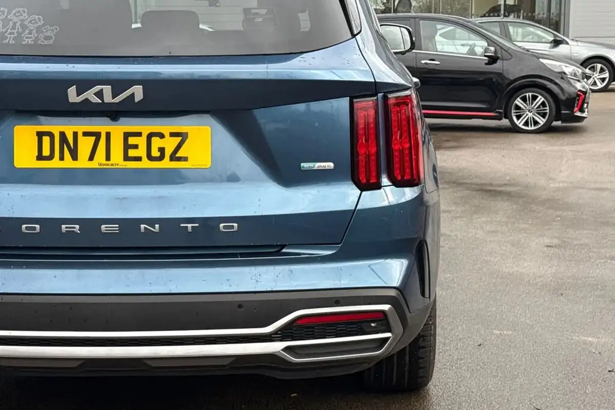 2021-kia-sorento-16-t-gdi-4-261bhp-phev-big-25