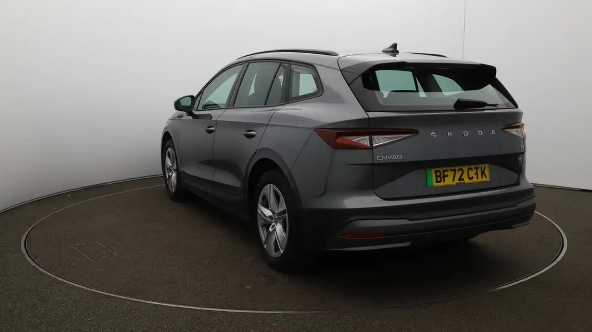 2022-skoda-enyaq-e-60-big-53