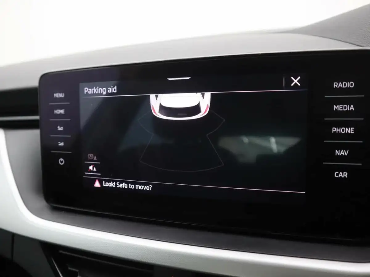 2020-skoda-kamiq-10-tsi-se-l-95ps-big-14