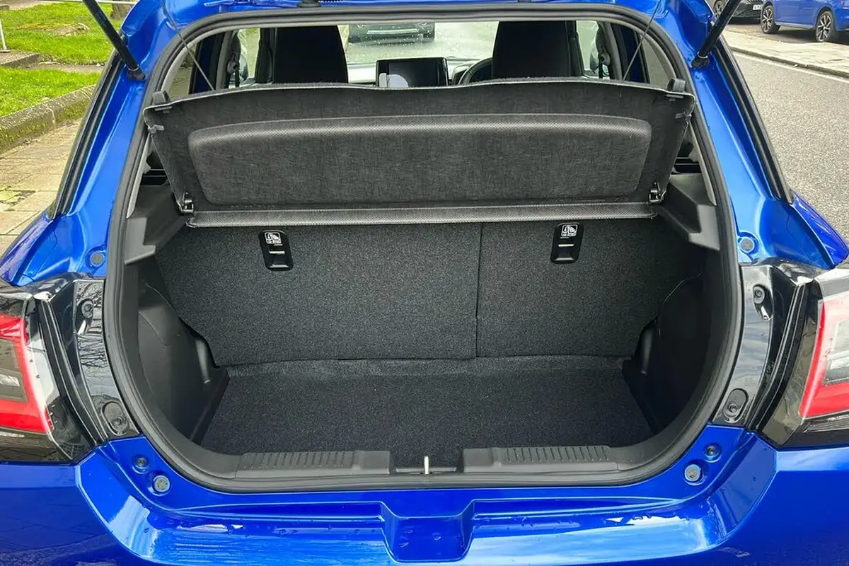 2024-suzuki-swift-12-ultra-cvt-big-9