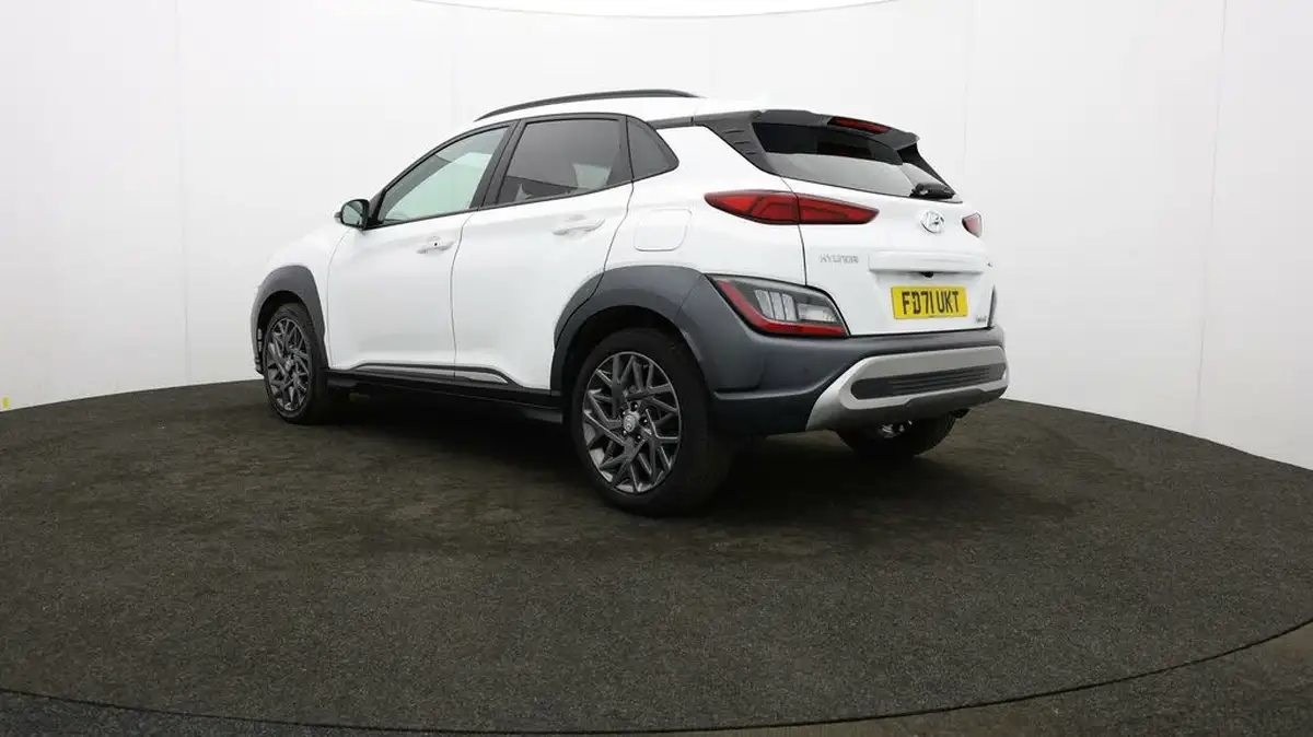 2022-hyundai-kona-16-gdi-premium-big-68