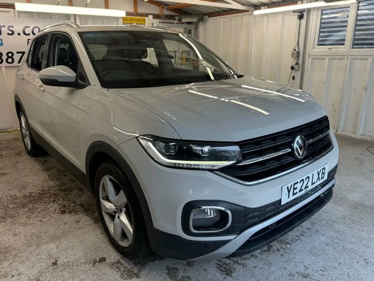 2022-volkswagen-t-cross-10-tsi-sel-dsg-big-3