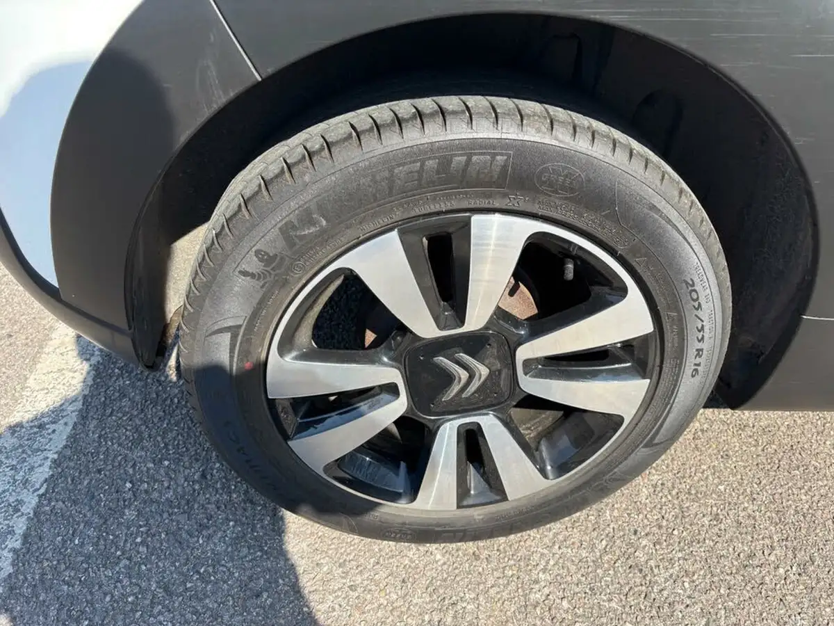 2017-citroen-c3-12-puretech-flair-82ps-big-50